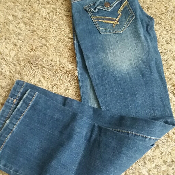 Jeans - Picture 2 of 2